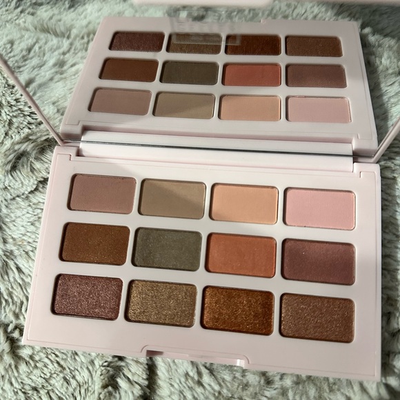 Laura Geller Nude Attitude Eyeshadow Palette - Picture 2 of 3